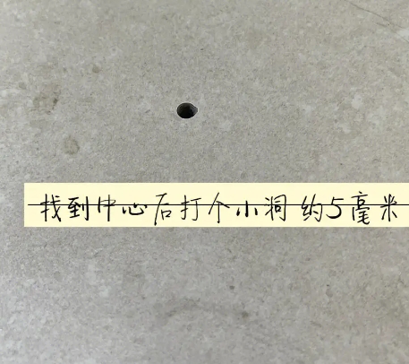 工布江达瓷砖空鼓维修公司专业解答在瓷砖铺贴过程中，如果砂料搅拌不均匀，将会带来以下问题